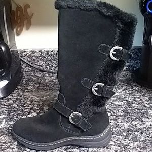 Bare Traps size 6 black boots